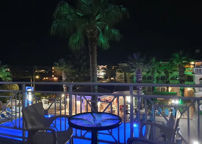 Vivian Hotel