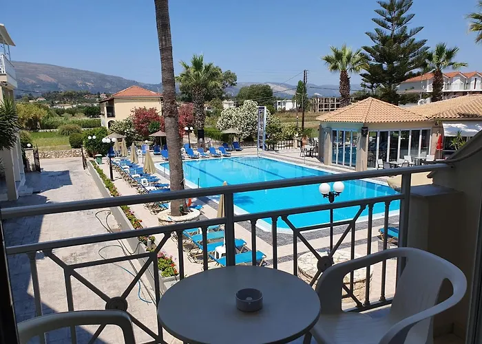 Vivian Hotel