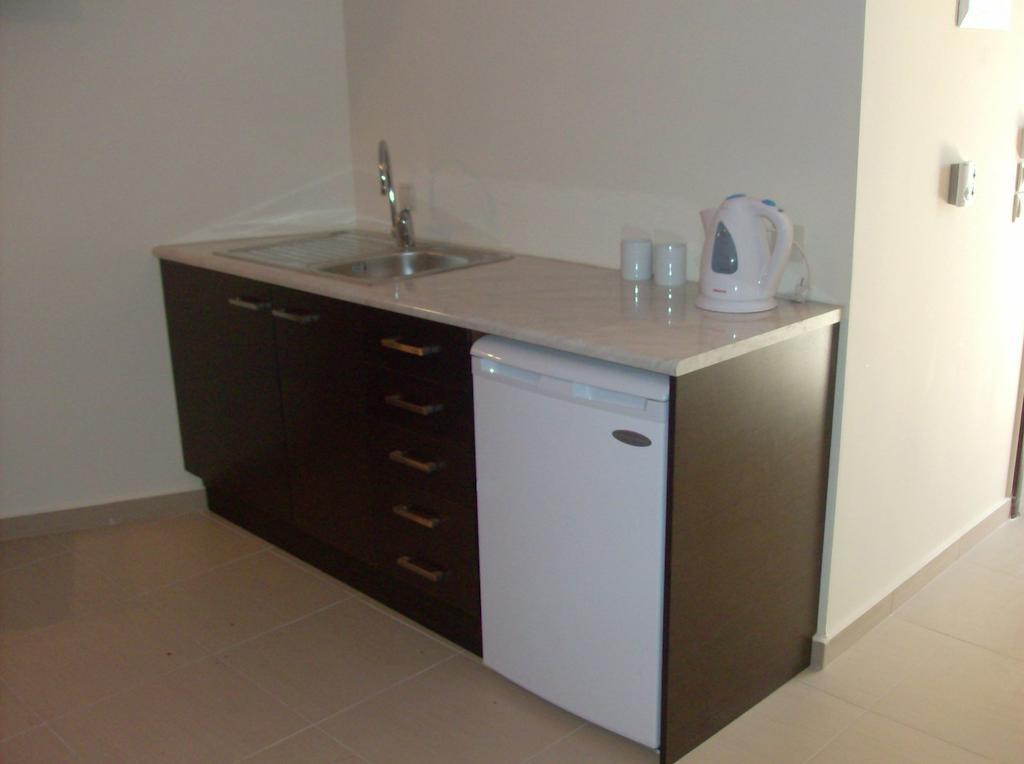 Aparthotel Vivian Hotel 2*